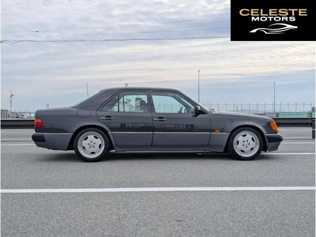 MERCEDES BENZ Medium-Classe 1991 — photo 2 sur 8