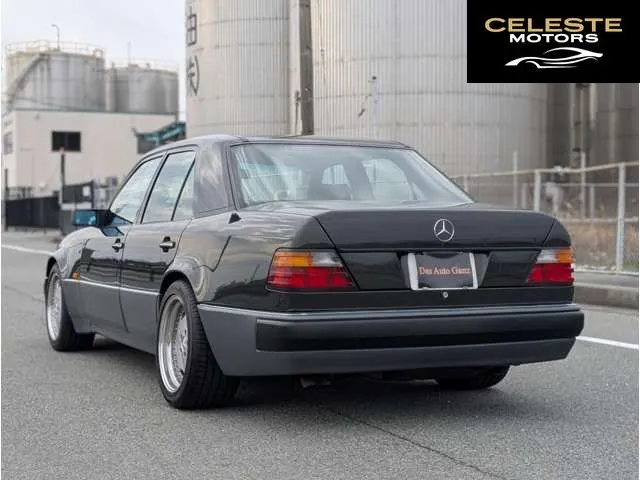 MERCEDES BENZ Medium-Classe 1991 — photo 3 sur 8