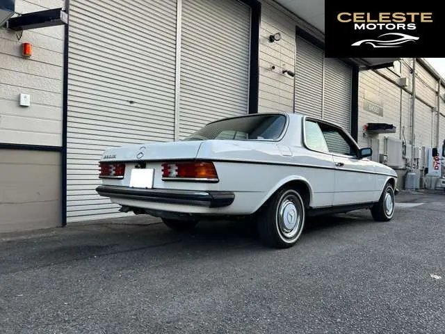 MERCEDES BENZ Medium-Classe Coupé 1985 — photo 3 sur 8