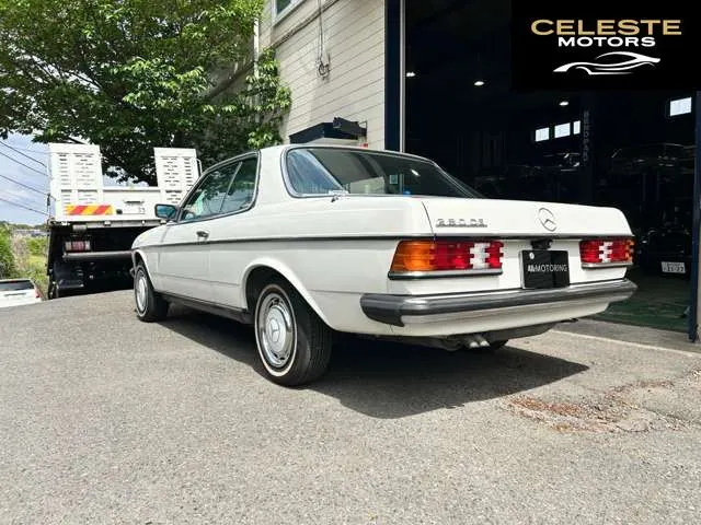 MERCEDES BENZ Medium-Classe Coupé 1985 — photo 4 sur 8