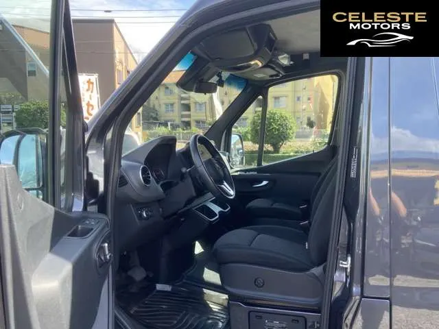 MERCEDES BENZ Sprinter 2023 — photo 8 sur 8