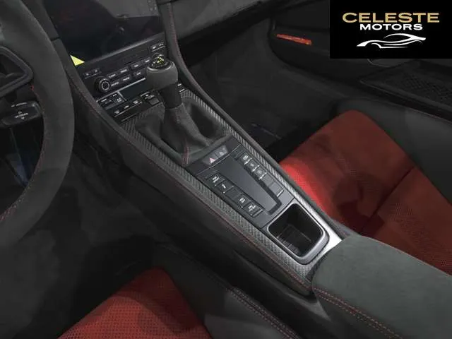 PORSCHE 718 Spider 2025 — photo 8 sur 8