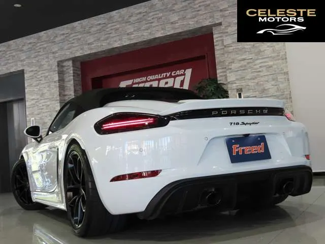 PORSCHE 718 Spider 2023 — photo 2 sur 8