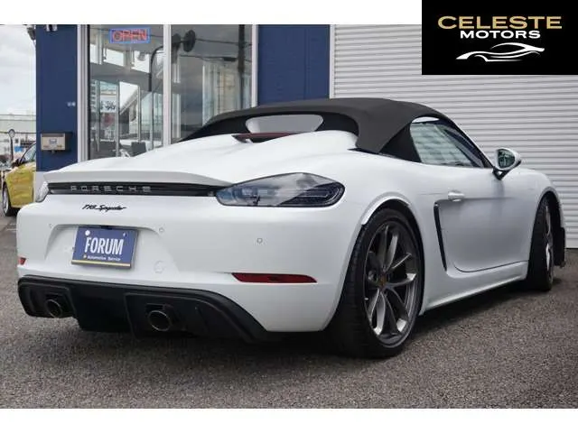 PORSCHE 718 Spider 2021 — photo 4 sur 8