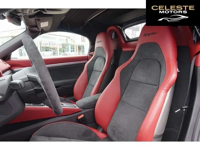 PORSCHE 718 Spider 2021 — photo 8 sur 8