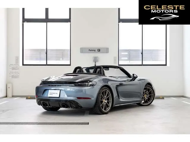PORSCHE 718 Boxster 2025 — photo 2 sur 8