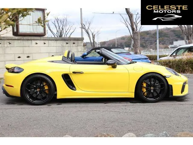 PORSCHE 718 Spider 2021 — photo 8 sur 8
