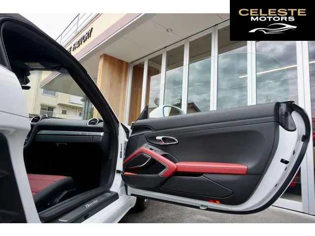 PORSCHE 718 Boxster 2024 — photo 6 sur 8