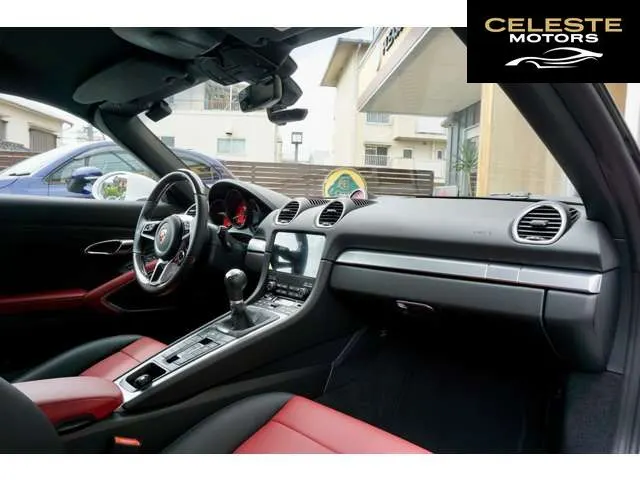 PORSCHE 718 Boxster 2024 — photo 8 sur 8