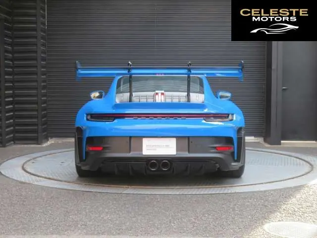 PORSCHE 911 2024 — photo 5 sur 8