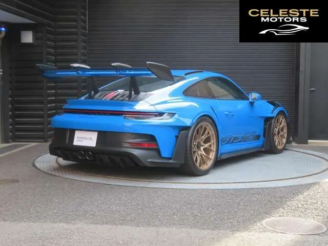 PORSCHE 911 2024 — photo 6 sur 8