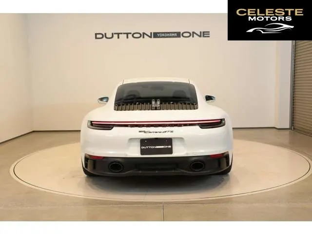 PORSCHE 911 2024 — photo 6 sur 8