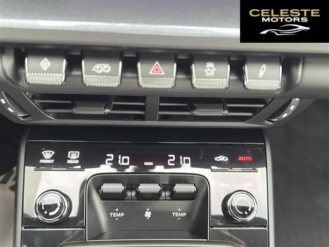 PORSCHE 911 2025 — photo 5 sur 8