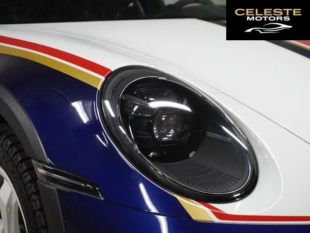 PORSCHE 911 2024 — photo 2 sur 8
