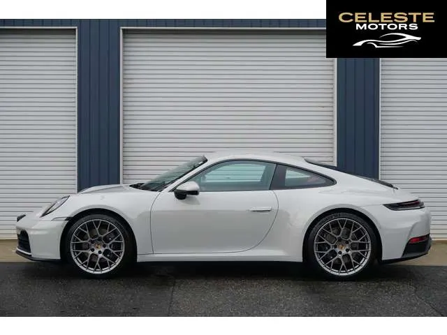 PORSCHE 911 2025 — photo 6 sur 8