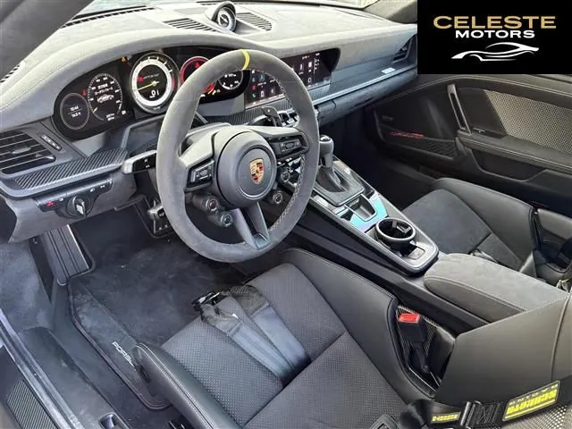 PORSCHE 911 2023 — photo 4 sur 8