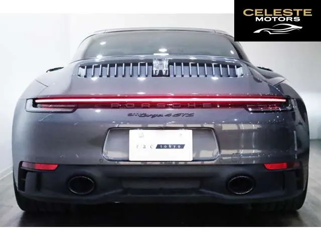 PORSCHE 911 2024 — photo 4 sur 8