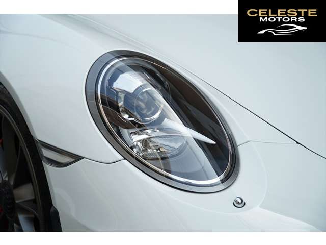 PORSCHE 911 2014 — photo 7 sur 8