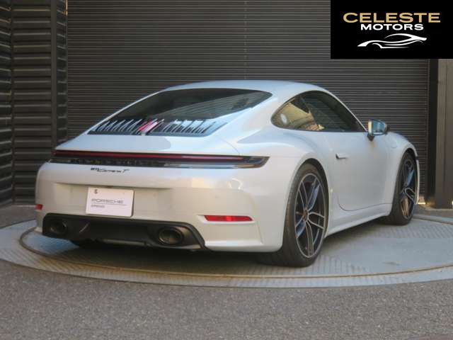 PORSCHE 911 2025 — photo 6 sur 8