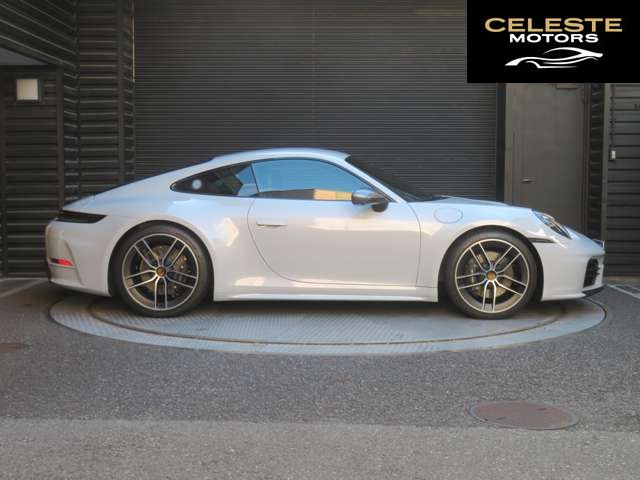 PORSCHE 911 2025 — photo 7 sur 8