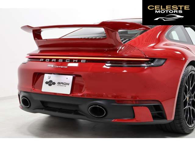 PORSCHE 911 2021 — photo 4 sur 8