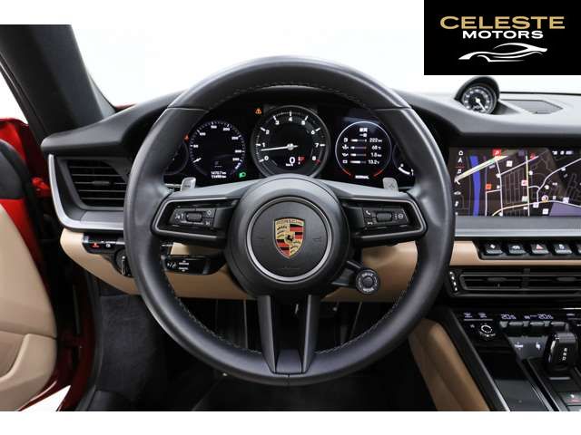 PORSCHE 911 2021 — photo 8 sur 8