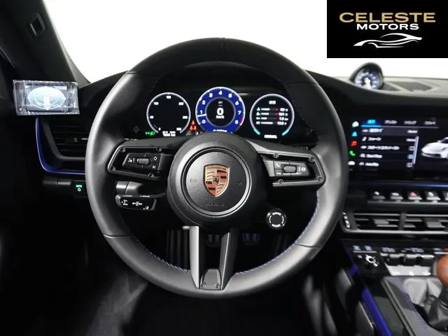 PORSCHE 911 2025 — photo 8 sur 8