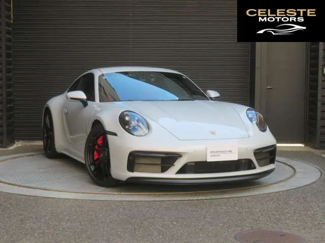 PORSCHE 911 2023 — photo 8 sur 8