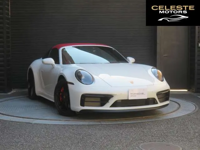 PORSCHE 911 2024 — photo 8 sur 8