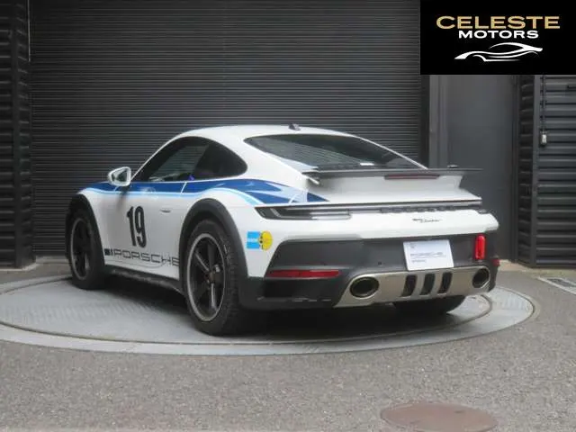 PORSCHE 911 2023 — photo 3 sur 8