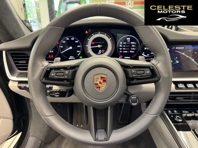 PORSCHE 911 2023 — photo 6 sur 8