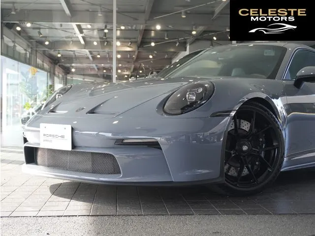 PORSCHE 911 2023 — photo 4 sur 8
