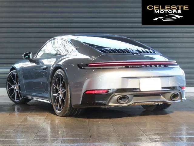 PORSCHE 911 2025 — photo 3 sur 8