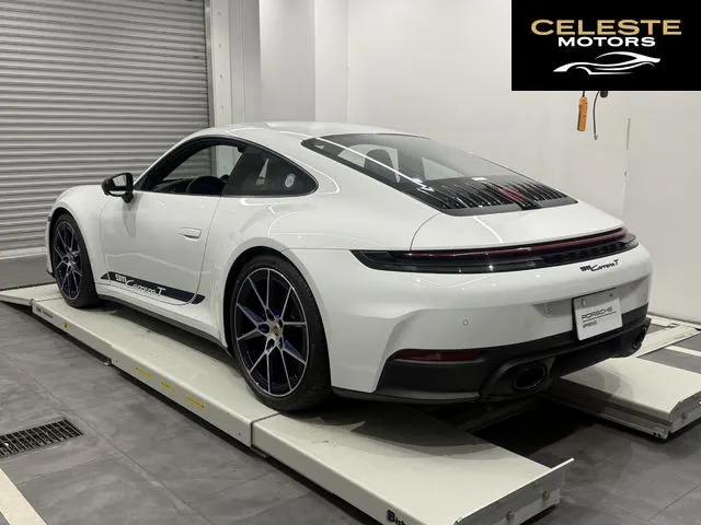 PORSCHE 911 2025 — photo 2 sur 8