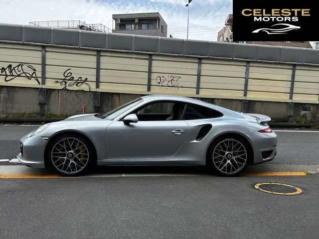 PORSCHE 911 2015 — photo 4 sur 8