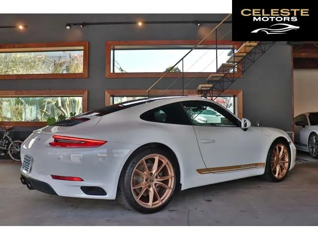 PORSCHE 911 2018 — photo 2 sur 8