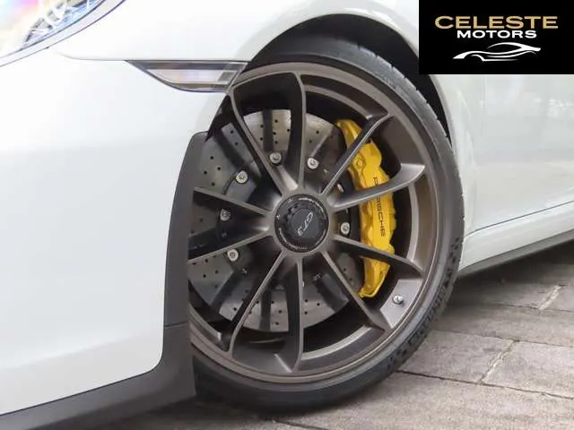 PORSCHE 911 2019 — photo 4 sur 8