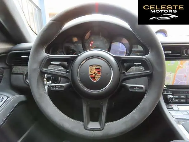 PORSCHE 911 2019 — photo 6 sur 8