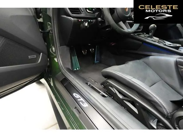 PORSCHE 911 2025 — photo 3 sur 8