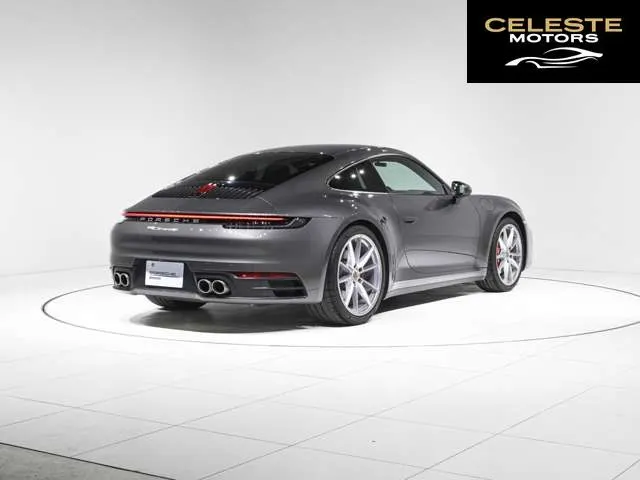 PORSCHE 911 2021 — photo 2 sur 8