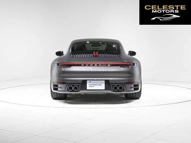 PORSCHE 911 2021 — photo 3 sur 8