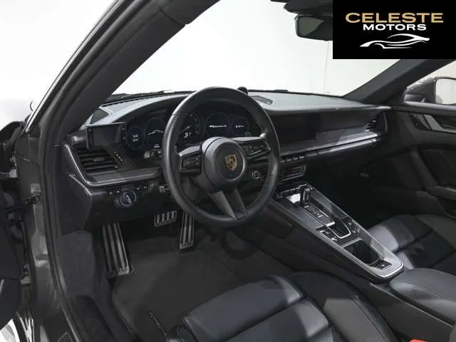 PORSCHE 911 2021 — photo 6 sur 8