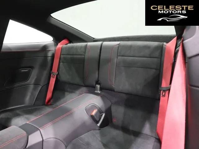 PORSCHE 911 2024 — photo 7 sur 8