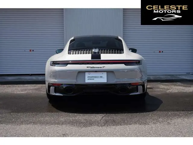 PORSCHE 911 2024 — photo 3 sur 8
