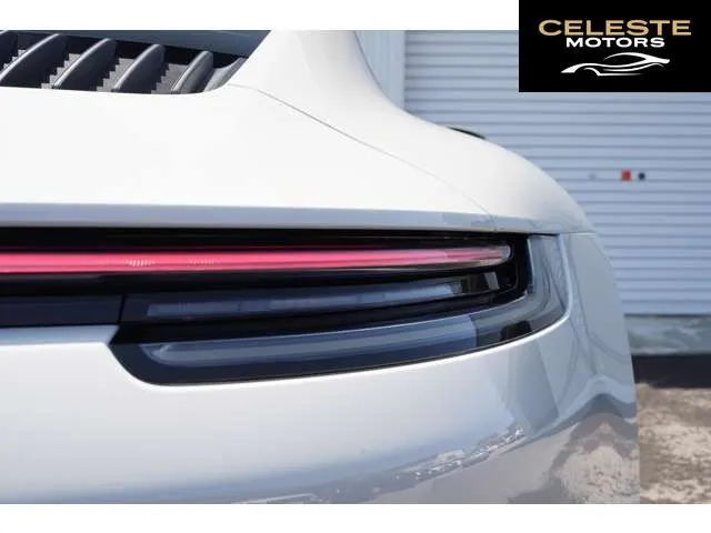 PORSCHE 911 2024 — photo 7 sur 8