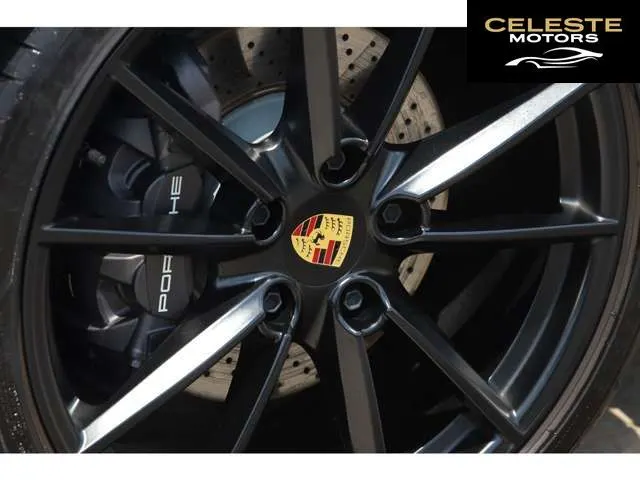 PORSCHE 911 2023 — photo 5 sur 8