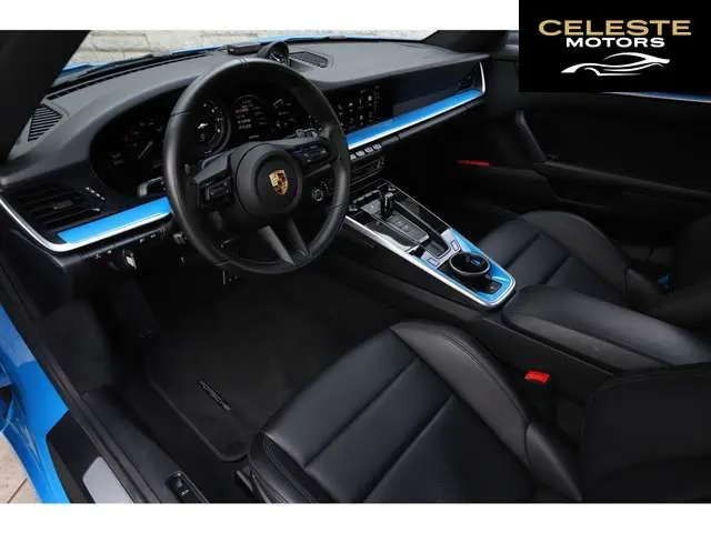 PORSCHE 911 2023 — photo 6 sur 8