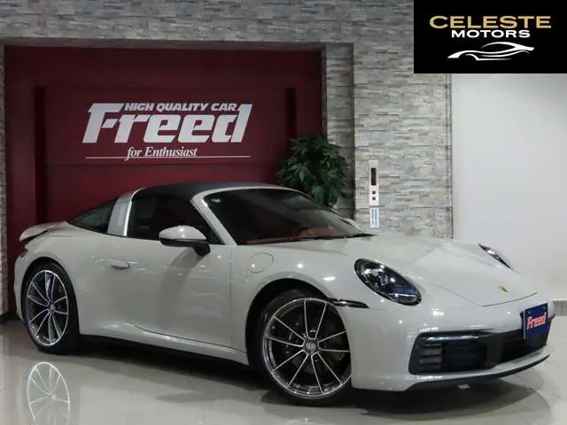 PORSCHE 911 2024 — photo 3 sur 8
