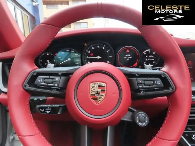 PORSCHE 911 2024 — photo 7 sur 8