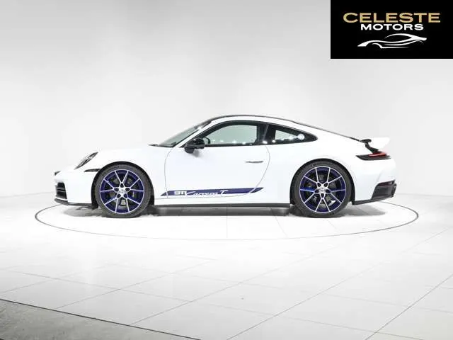 PORSCHE 911 2025 — photo 5 sur 8